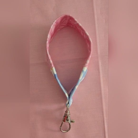 Floral Pink and Blue Wristlet Keychain - Picture 2 of 5